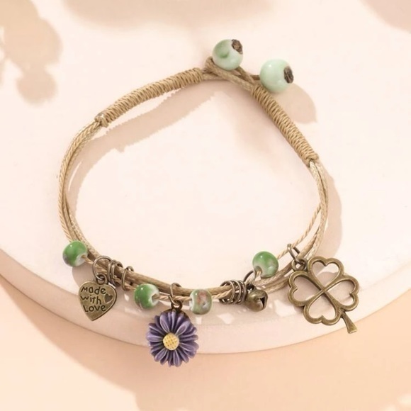 Flower Heart Clover Charm Beaded Bracelet Beige Hemp - Picture 1 of 6
